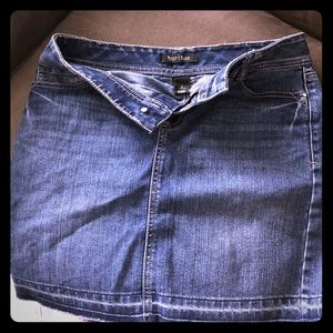 White household black market jean skirts size 0